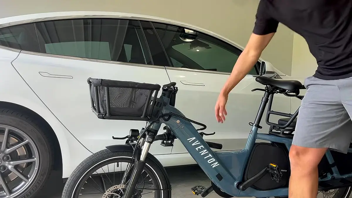 Aventon Abound during Will's test ride