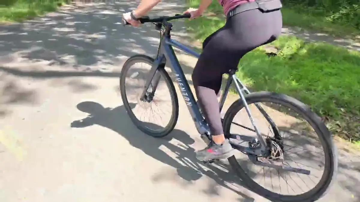 Aventon Soltera 3 ADV during Will's test ride