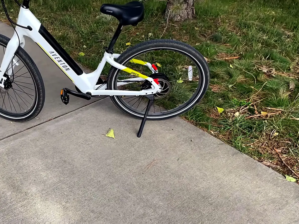Aventon Pace 500.3, photo from Will's test ride video