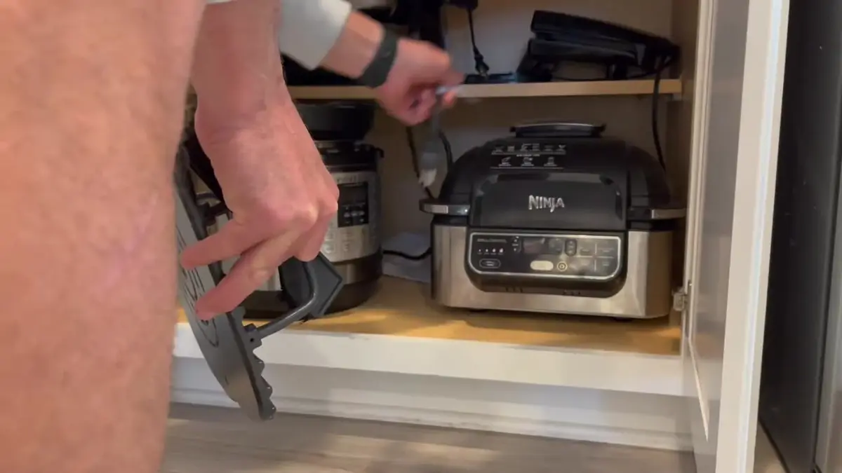 Ninja Foodi XL Pro IG651 in use, frame from Will's review video