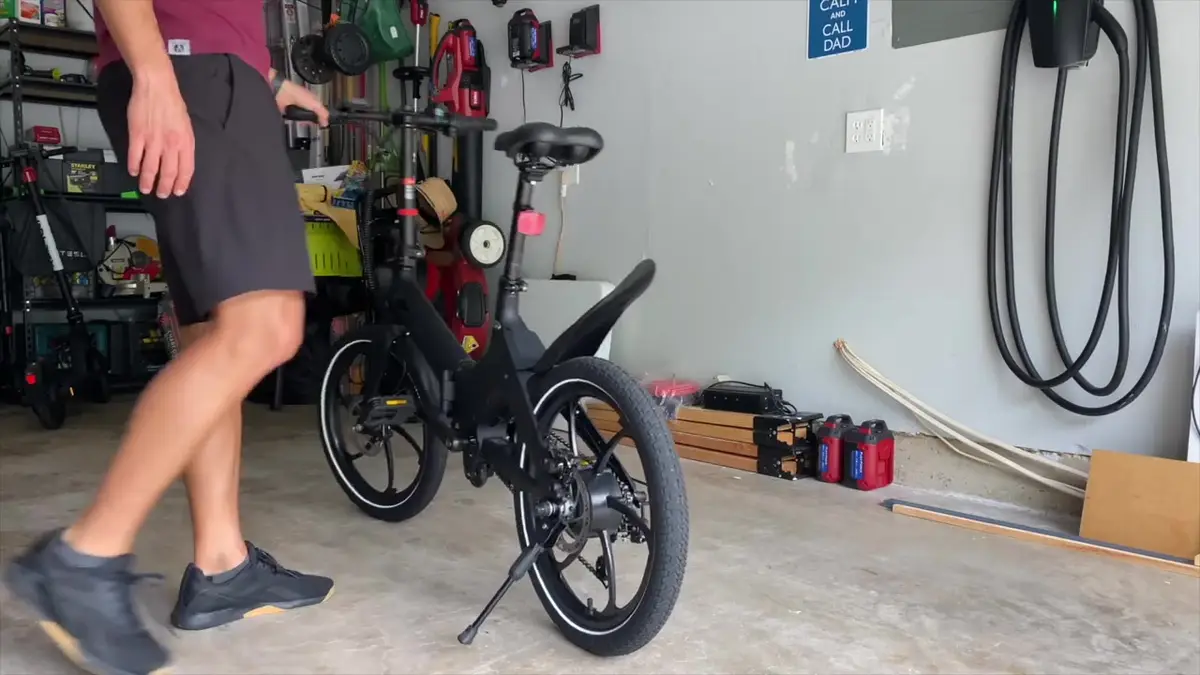 Ziprs F1 during Will's test ride